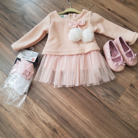 Baby dress set - Picture 1 of 8